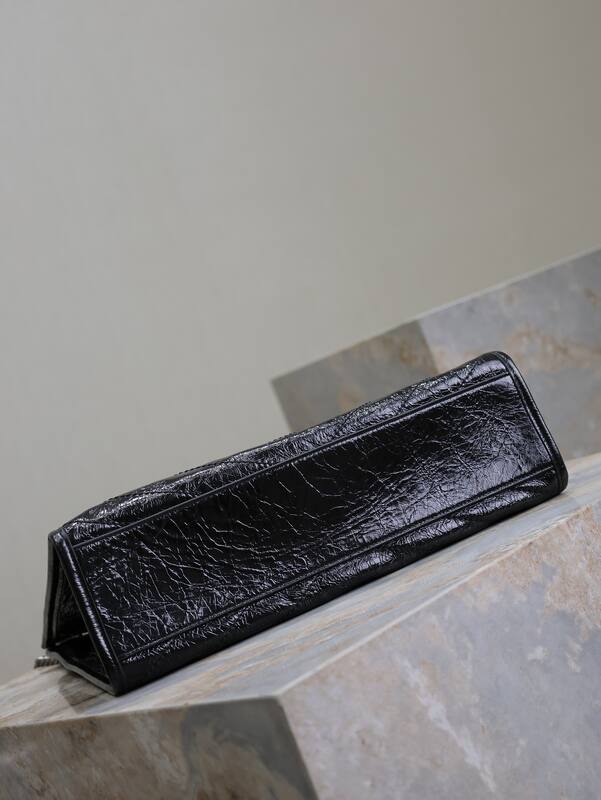 Saint Laurent Black everyday — Premium Replica
