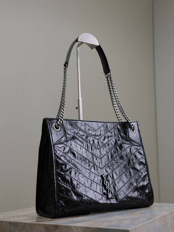 Saint Laurent Black everyday — Premium Replica