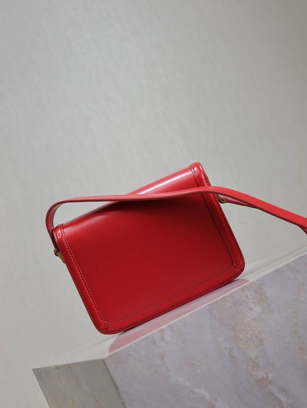 Saint Laurent Red everyday — 1:1 Replica