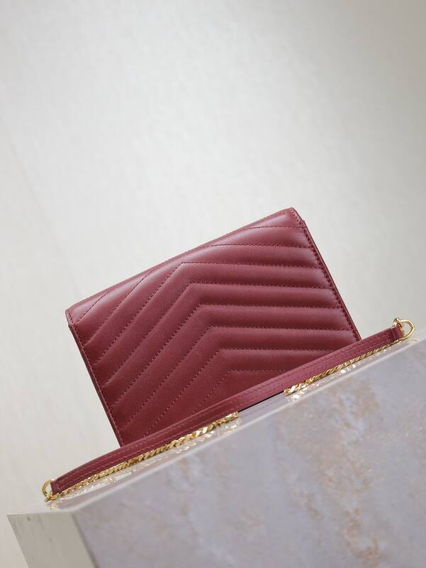 Saint Laurent Red everyday — Premium Replica