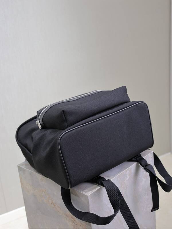 Saint Laurent Black everyday — Top Quality Replica