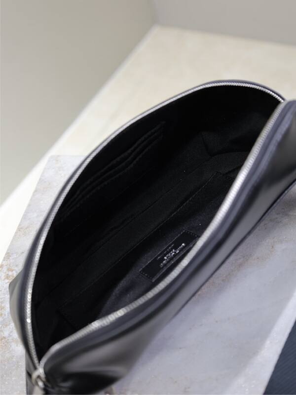 Saint Laurent Black everyday — Premium Replica
