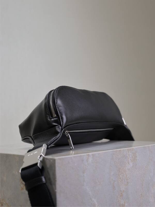 Saint Laurent Black everyday — Premium Replica
