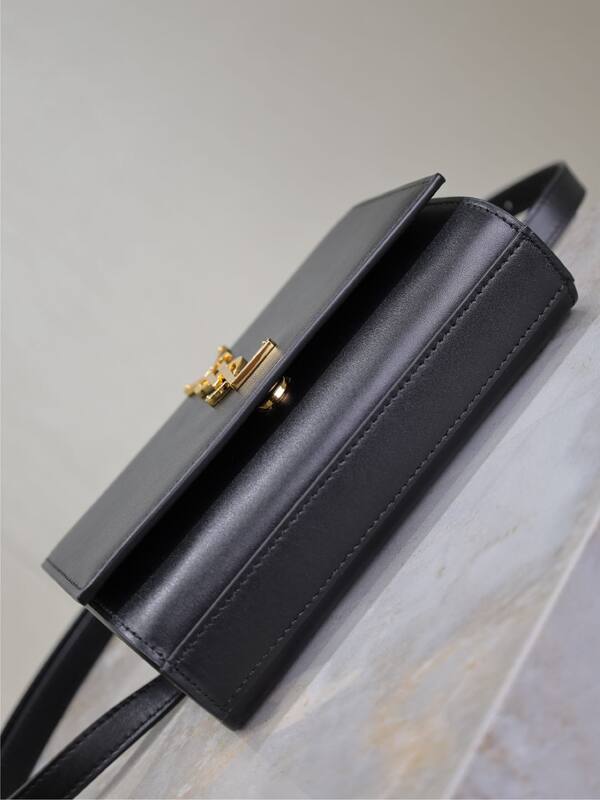 Saint Laurent Black everyday — Top Quality Replica