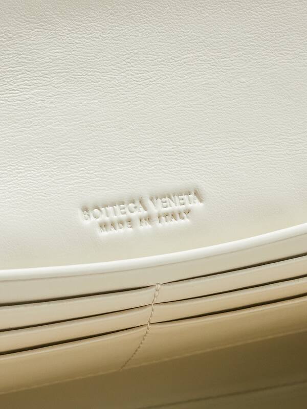 Bottega Veneta White shoulder bag — AAA Quality Replica