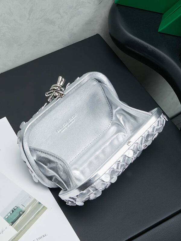 Bottega Veneta Silver shoulder bag — 1:1 Replica