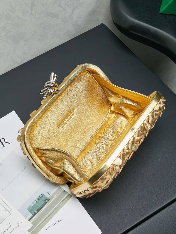 Bottega Veneta Gold shoulder bag — 1:1 Replica
