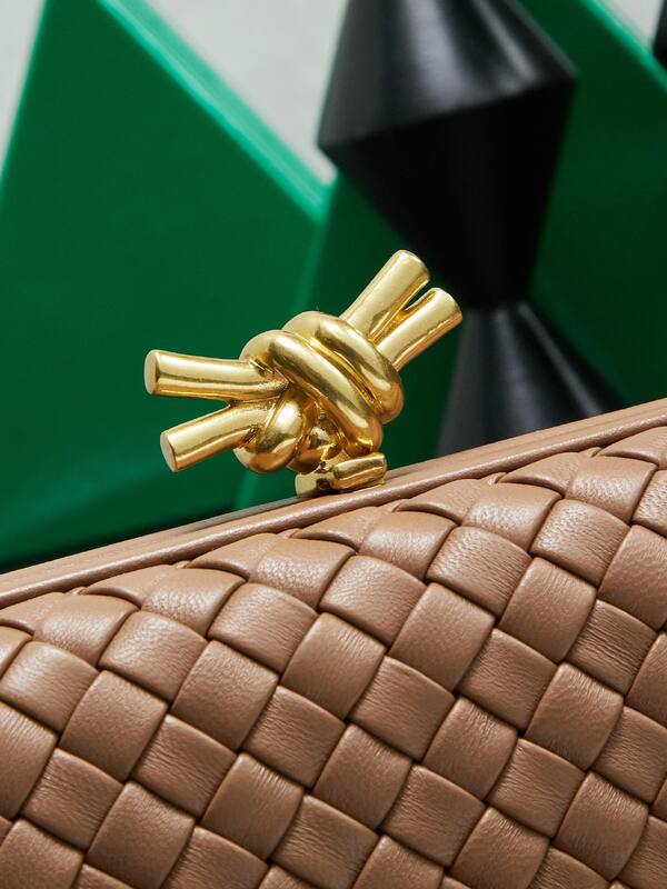 Bottega Veneta Brown shoulder bag — Premium Replica
