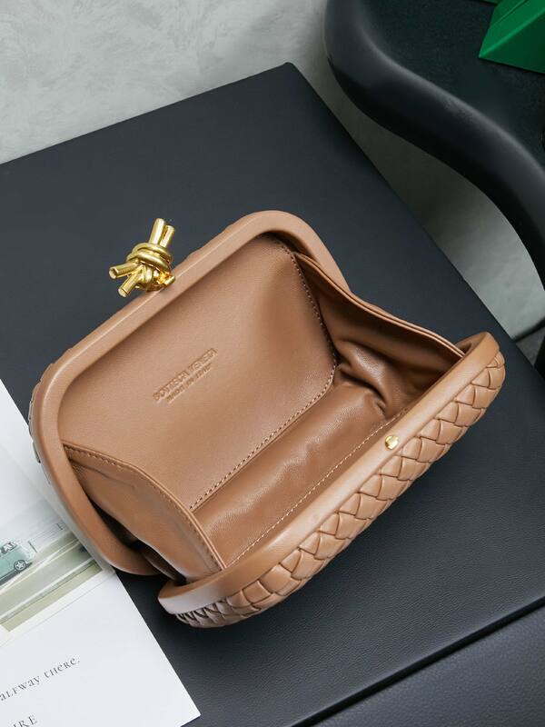 Bottega Veneta Brown shoulder bag — Premium Replica