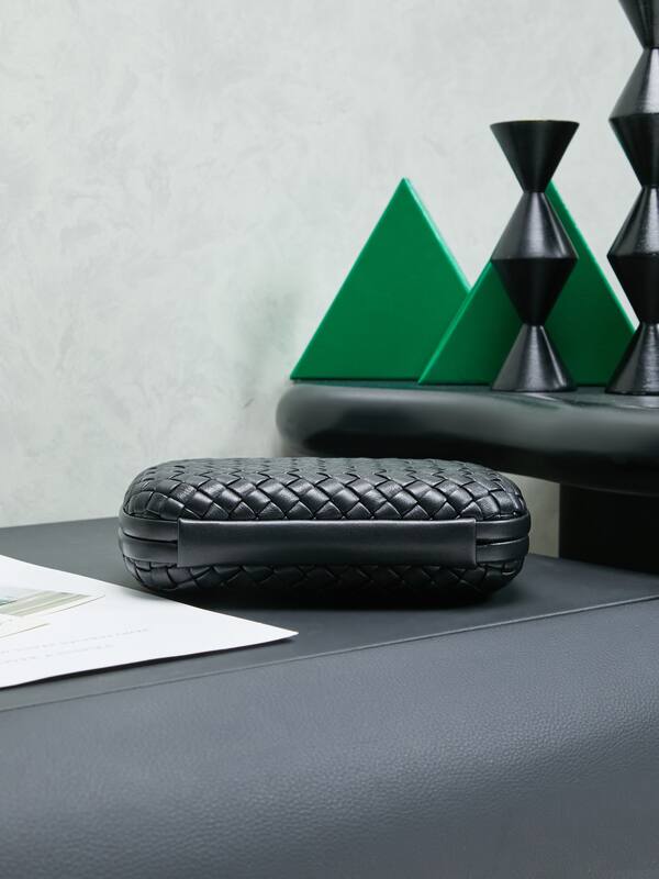 Bottega Veneta Black shoulder bag — Premium Replica