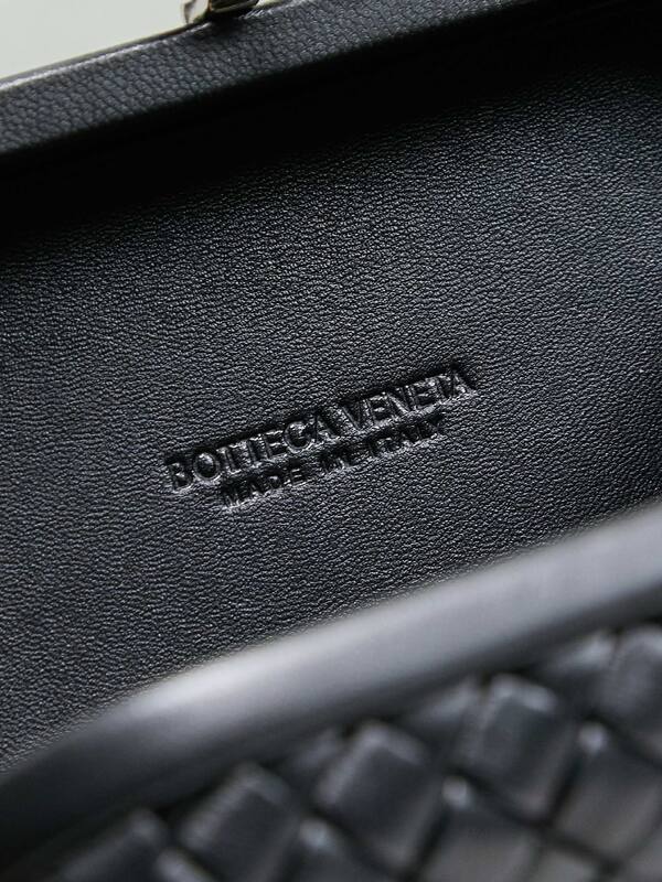 Bottega Veneta Black shoulder bag — Premium Replica