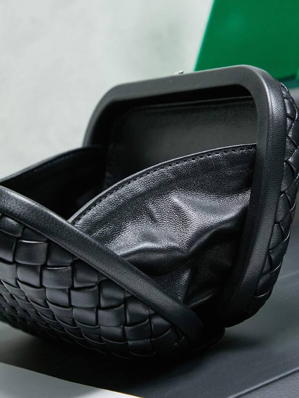 Bottega Veneta Black shoulder bag — Premium Replica
