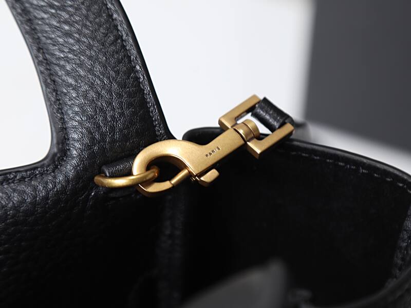 Saint Laurent Cabas Black grained leather shoulder — Top Quality Replica