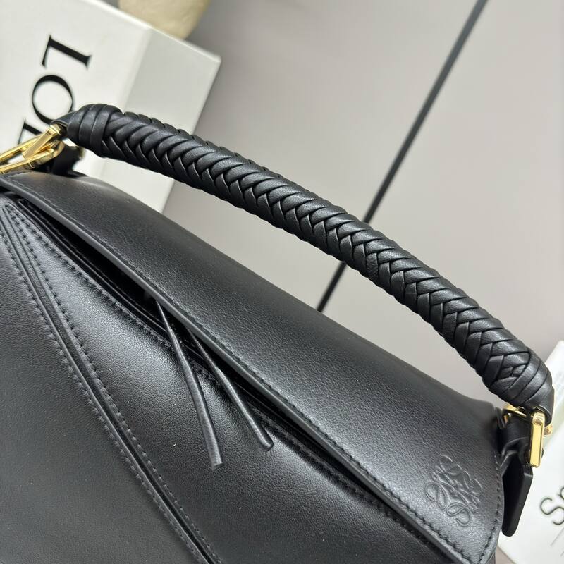 Loewe Black 25x18x10cm shoulder bag — 1:1 Replica