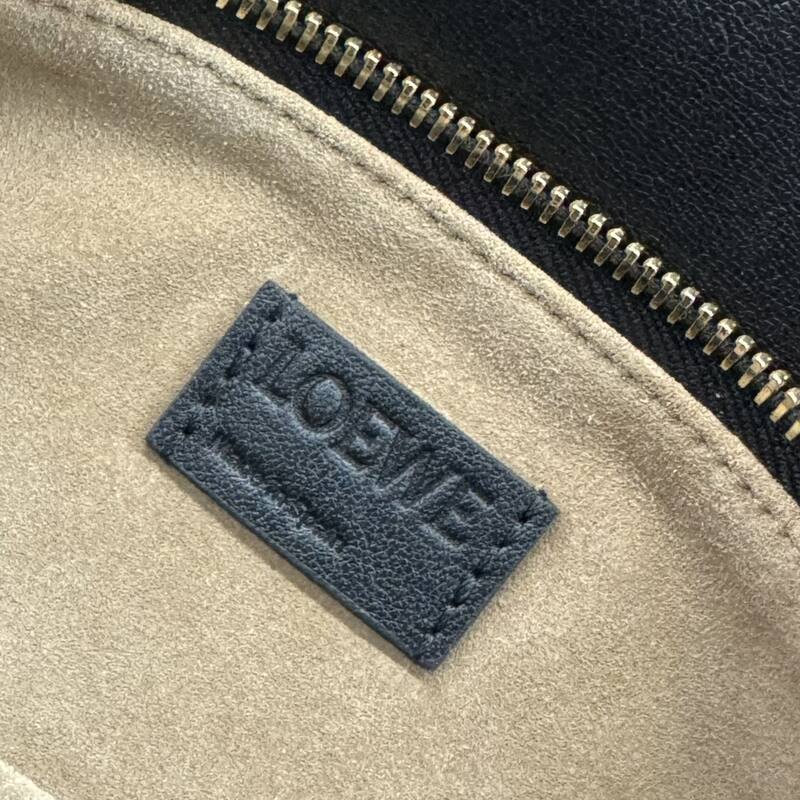 Loewe Black 25x18x10cm shoulder bag — 1:1 Replica