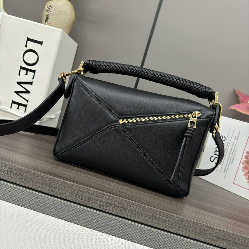 Loewe Black 25x18x10cm shoulder bag — 1:1 Replica