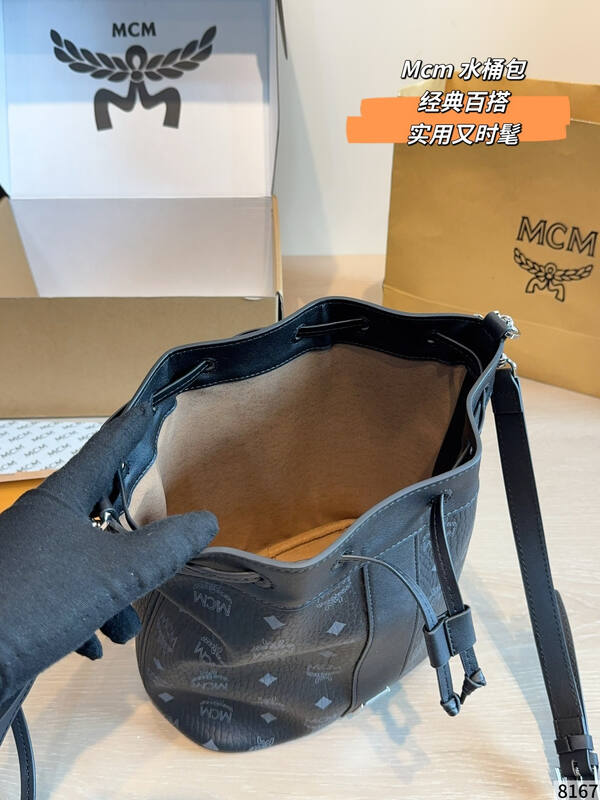MCM Monogram shoulder bag — Premium Replica
