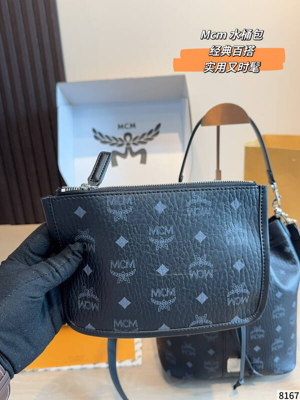 MCM Monogram shoulder bag — Premium Replica