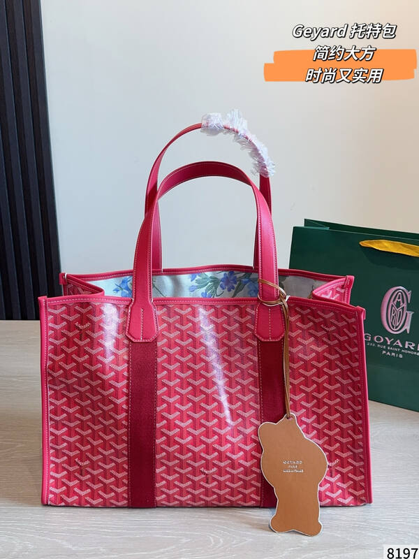 Goyard Red shoulder bag — Top Quality Replica