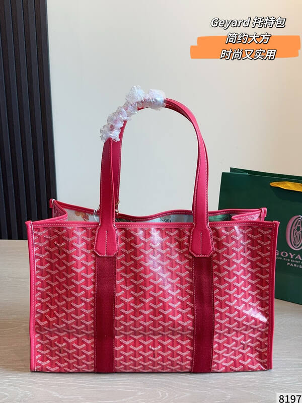 Goyard Red shoulder bag — Top Quality Replica