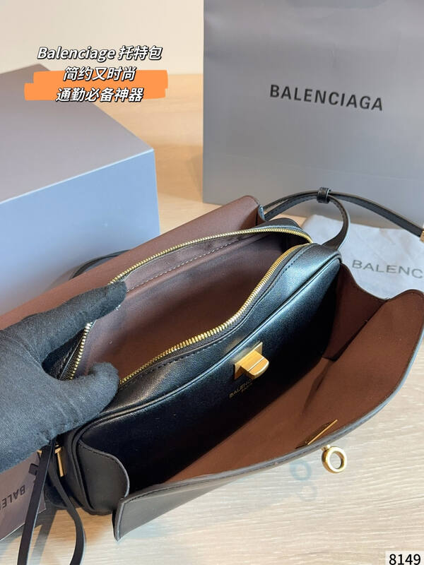 Balenciaga Black shoulder bag — Top Quality Replica