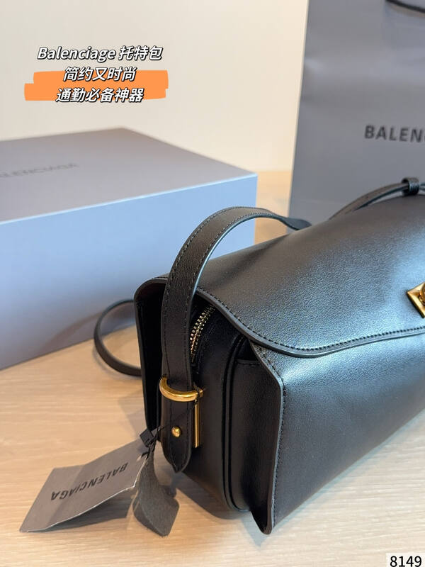 Balenciaga Black shoulder bag — Top Quality Replica