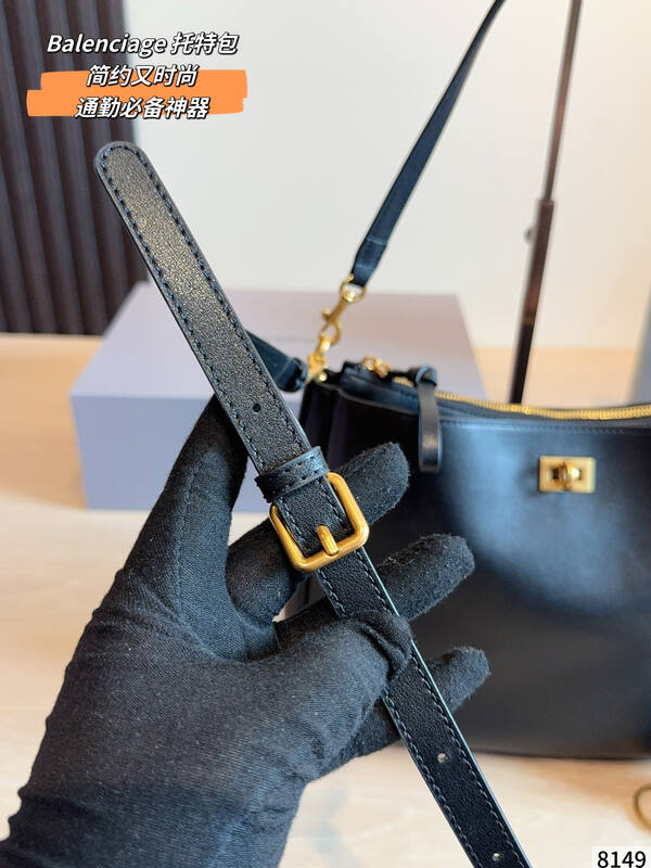 Balenciaga Black shoulder bag — AAA Quality Replica