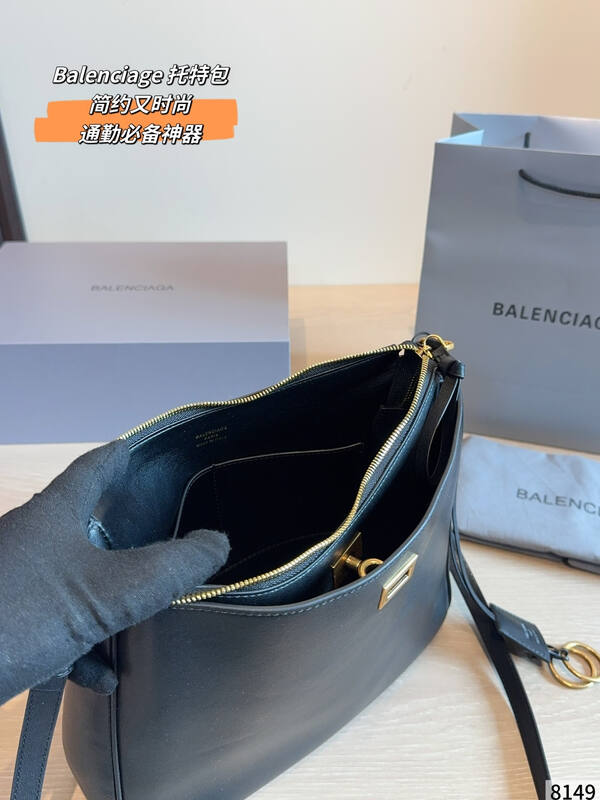Balenciaga Black shoulder bag — AAA Quality Replica