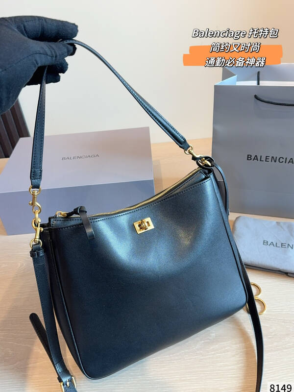 Balenciaga Black shoulder bag — AAA Quality Replica