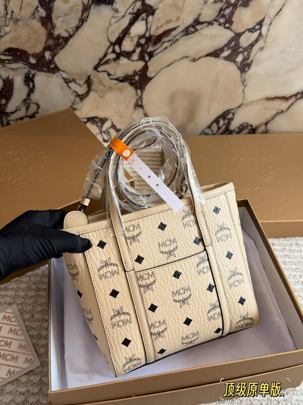 MCM Toni Visetos shoulder bag — AAA Quality Replica