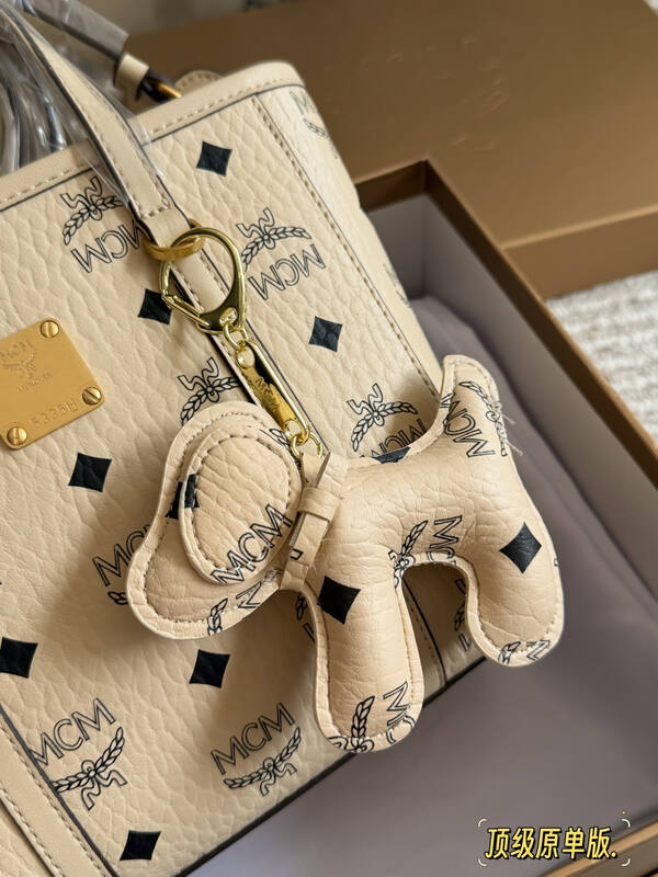 MCM Toni Visetos shoulder bag — AAA Quality Replica