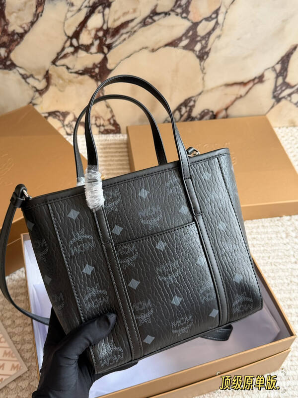 MCM Toni Visetos shoulder bag — Top Quality Replica