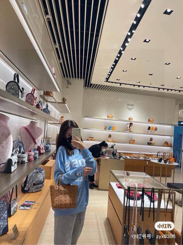 MCM Toni Visetos shoulder bag — Premium Replica
