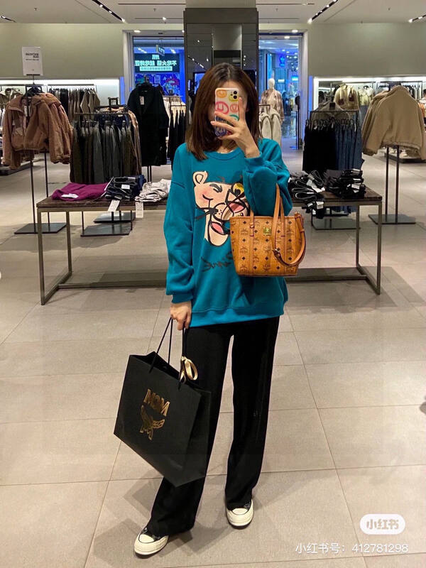 MCM Toni Visetos shoulder bag — Premium Replica