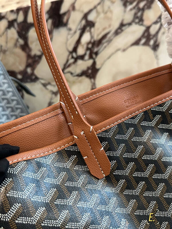 Goyard Black shoulder bag — AAA Quality Replica