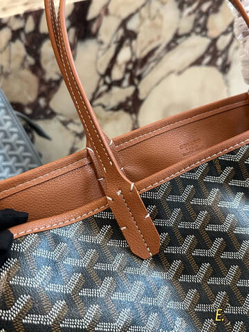 Goyard Black shoulder bag AAA Quality Replica