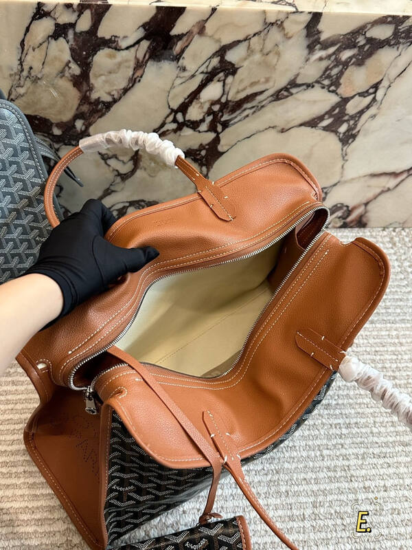 Goyard Black shoulder bag — AAA Quality Replica