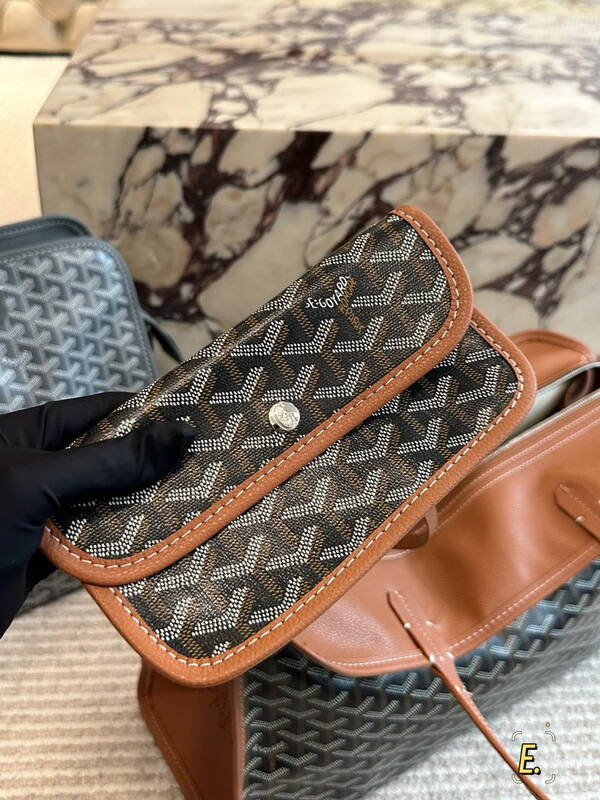 Goyard Black shoulder bag — AAA Quality Replica