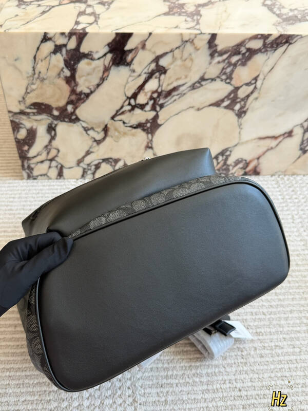 Coach Black shoulder bag — AAA Quality Replica
