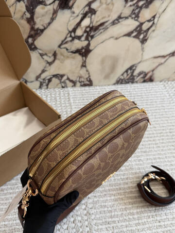 Coach Brown shoulder bag 1 1 Replica
