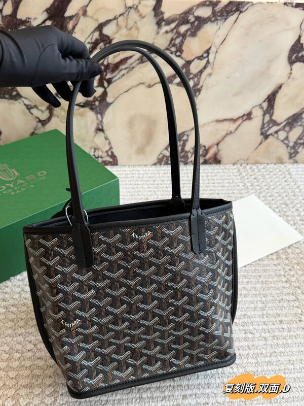 Goyard Black shoulder bag — AAA Quality Replica