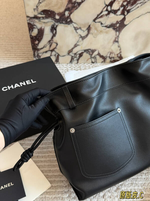 Loewe Black shoulder bag — Premium Replica