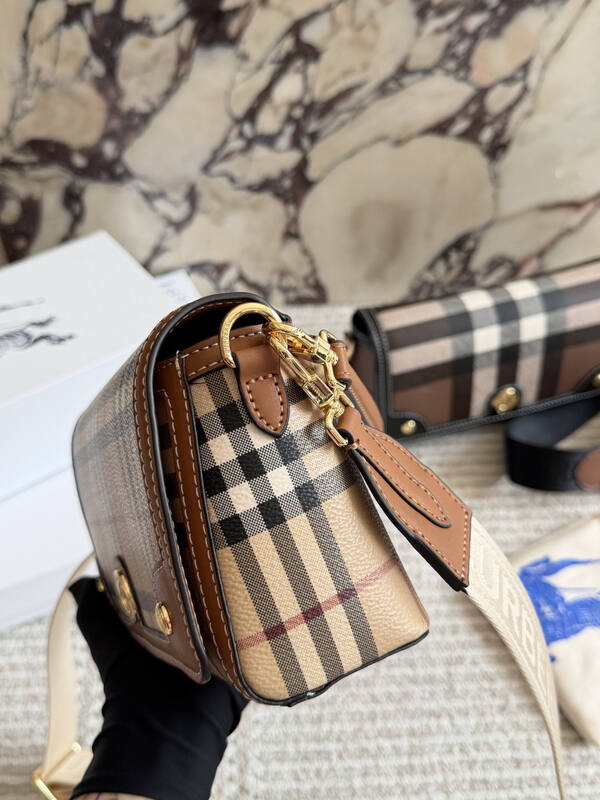 Burberry Brown shoulder bag — Top Quality Replica