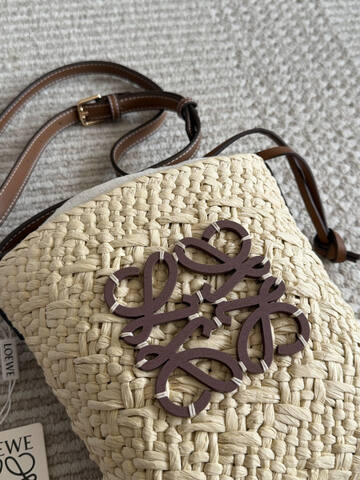 Loewe Green shoulder bag 1 1 Replica
