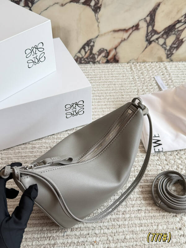 Loewe Gray shoulder bag — Top Quality Replica