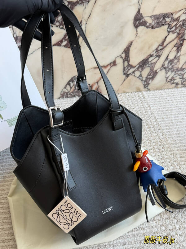 Loewe Black shoulder bag — Premium Replica