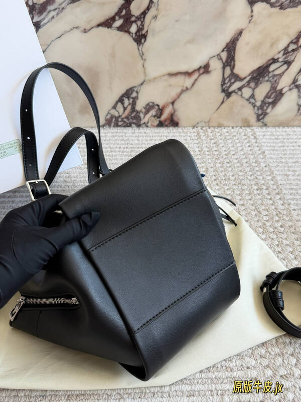 Loewe Black shoulder bag — Premium Replica