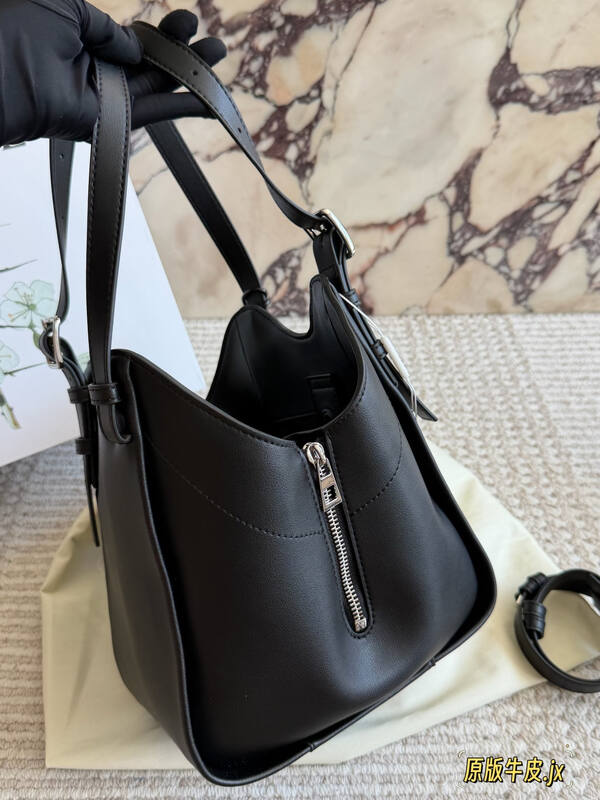 Loewe Black shoulder bag — Premium Replica