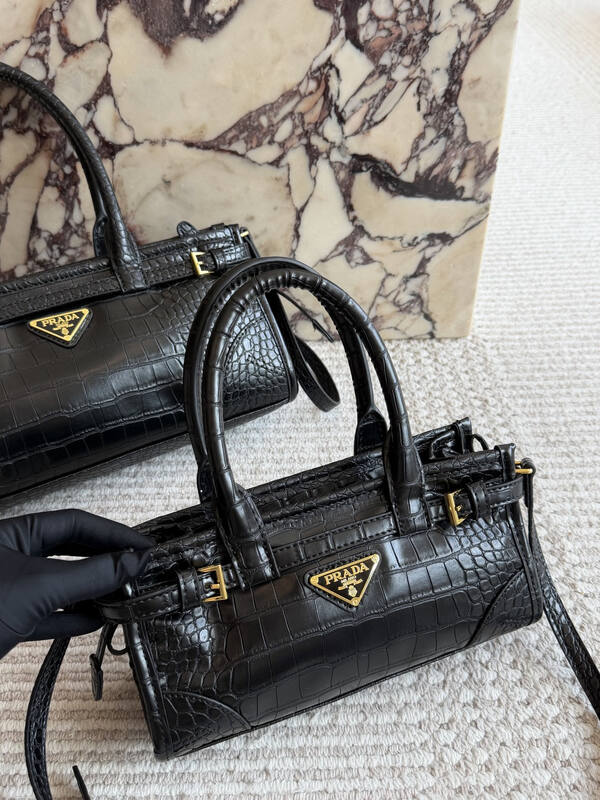 Prada Black shoulder bag — AAA Quality Replica