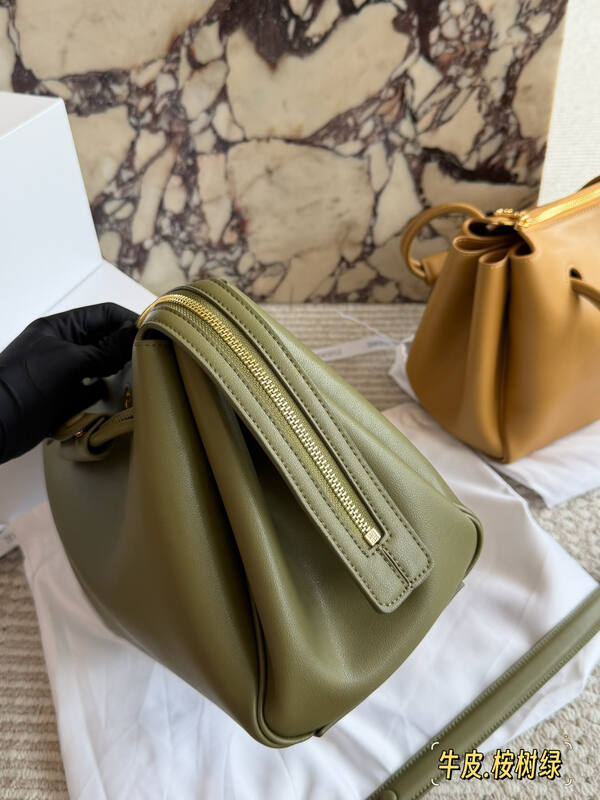 Loewe Green shoulder bag — Premium Replica